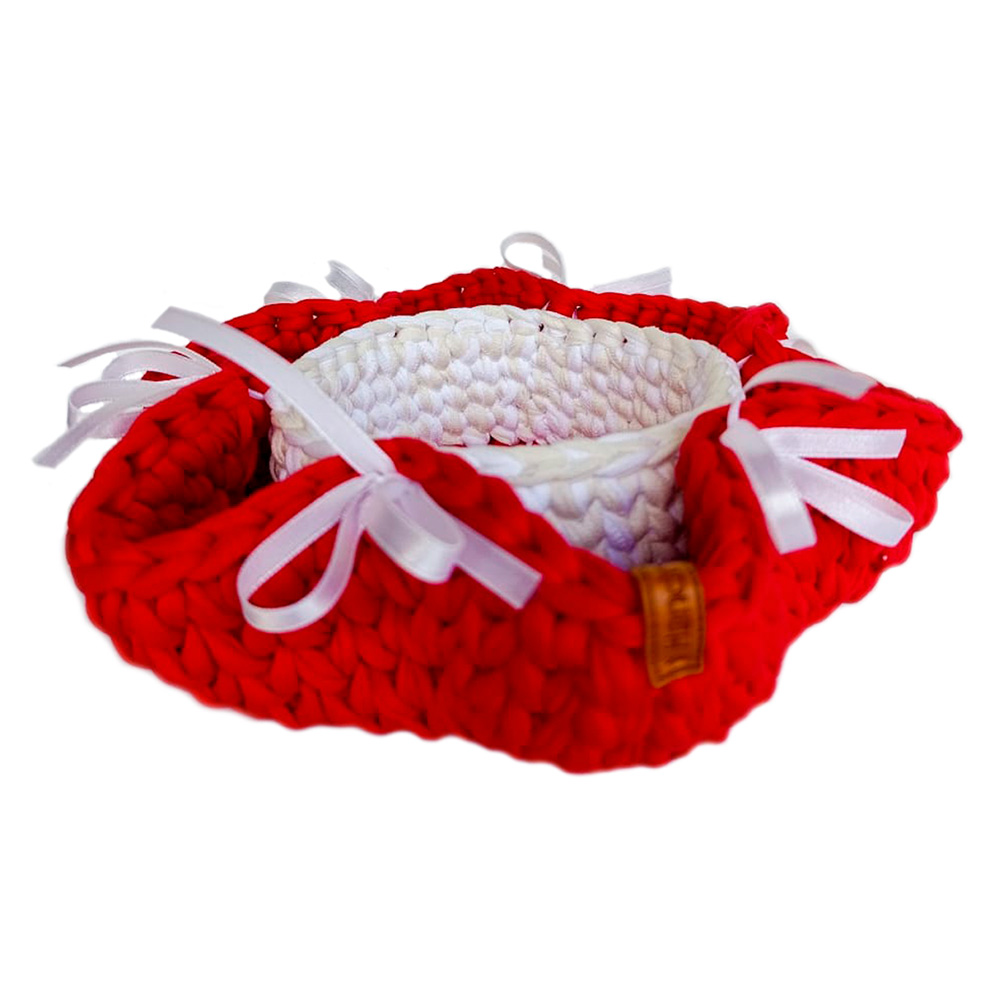 Вязаная корзинка